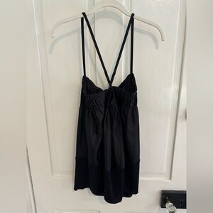 Vince tank top, black size M.